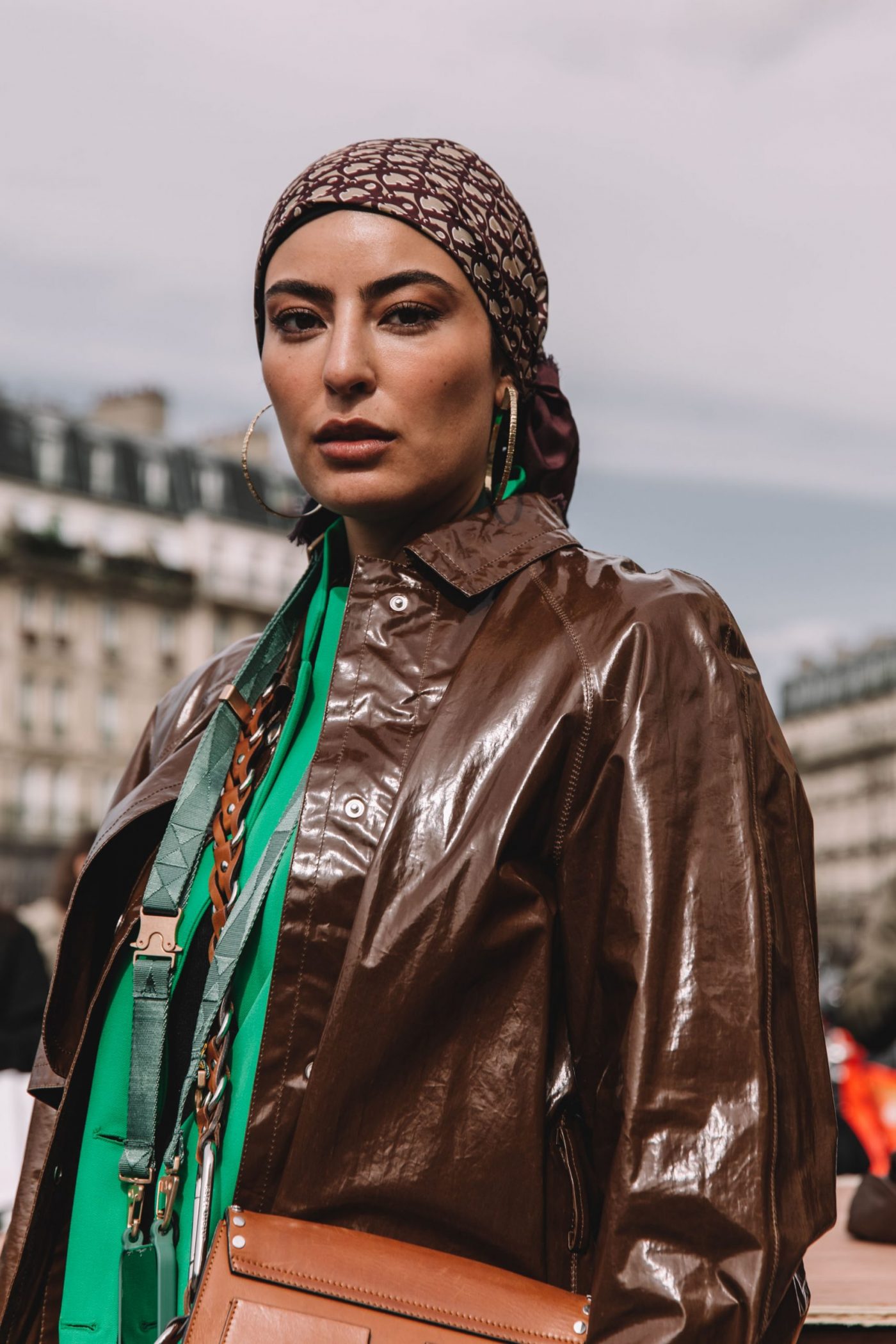 what-people-are-wearing-best-street-style-at-paris-fashion-week-ss22